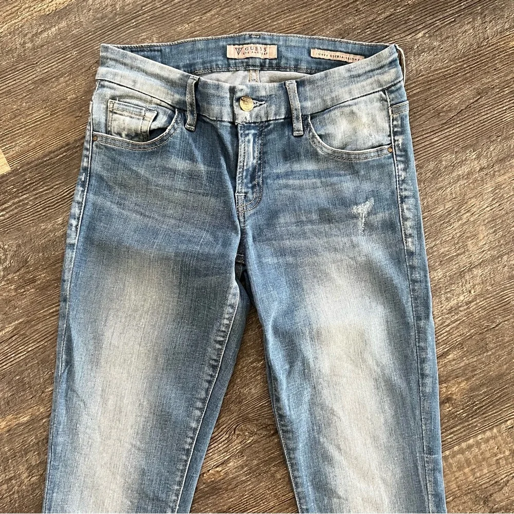 GUESS Curvy Sophia Skinny Jeans - Picture 3 of 9